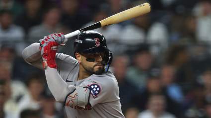 Carlos Narváez y Alex Cora guardan silencio sobre la decisión de la alineación de los Red Sox.