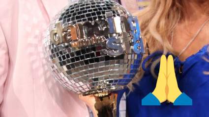 Una exconcursante de 'Dancing with the Stars' hace un llamamiento desesperado a sus fans mientras viaja sola.