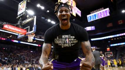 Un exjugador de los Lakers, miembro del Salón de la Fama, se ofrece a regresar en medio de la crisis de lesiones del equipo.