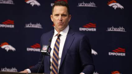 Exjugador estrella de los Broncos insinúa una posible reunión.