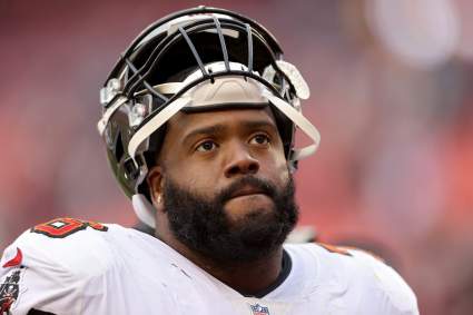 Los Tampa Bay Buccaneers, campeones del Super Bowl, se retiran.