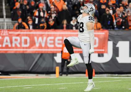Un jugador elegido por los Bengals en el draft es comparado con Maxx Crosby, según un reportero de ESPN.