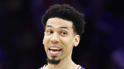 El tres veces campeón de la NBA habla con franqueza sobre la decisión de UNC de contratar al exentrenador de los Nuggets.