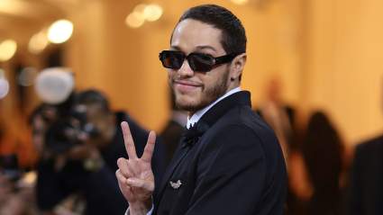 Pete Davidson estrena nuevo tatuaje facial tras gastar miles de dólares en eliminar tatuajes corporales: FOTO