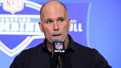 El gerente general de los Ravens, Eric DeCosta, recibe una advertencia crítica antes del Draft de la NFL.