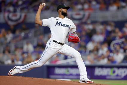 Los Miami Marlins se enfrentan a una difícil decisión sobre Sandy Alcántara.