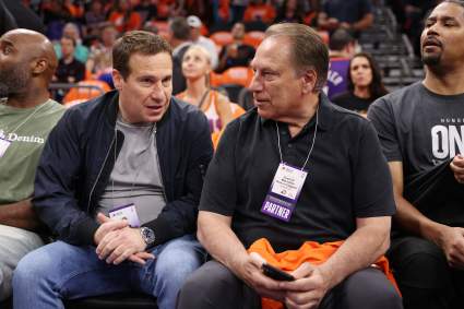 El propietario de los Suns, Mat Ishbia, ofreció el puesto de entrenador principal a un candidato de los Wild.