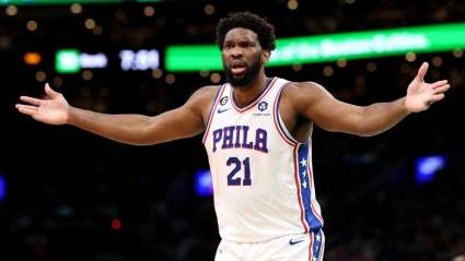 Un exjugador estrella de los Philadelphia 76ers afirma que el equipo debería considerar el traspaso de Joel Emiid.