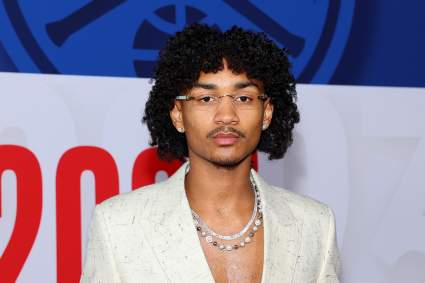 El mundo de la NBA reacciona a la decisión de Los Angeles Lakers de rescindir el contrato de un jugador con tres años de antigüedad antes del partido contra los Suns.