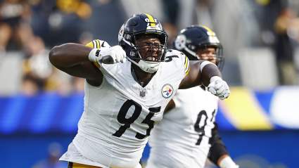 Keeanu Benton, de los Steelers, es visto como el "elemento que sobra" en las negociaciones para la extensión de su contrato.