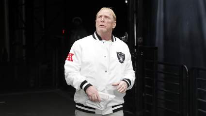 El propietario de los Raiders, Mark Davis, revela su papel en el traspaso de Maxx Crosby.