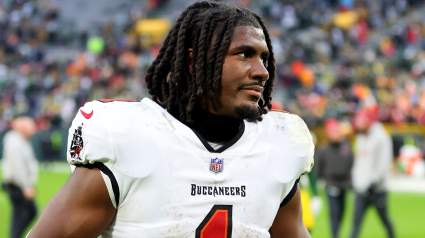 Los comandantes son elogiados por fichar a un corredor agente libre que acumuló 1500 yardas a un precio de ganga.