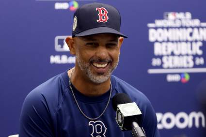 MLB World reacciona al anuncio de los Boston Red Sox sobre su intercambio con los Cardinals.