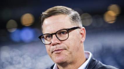 Instan a los Blue Jays a realizar un intercambio estratégico por el cerrador estrella de los Cardinals con efectividad de 1.26.