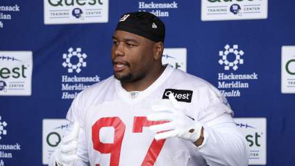 Los Bears intercambian su selección número 57 por un All-Pro de 87 millones de dólares tras el último informe.