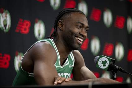 La estrella de los Boston Celtics, Jaylen Brown, hizo historia en el partido contra los Hornets.