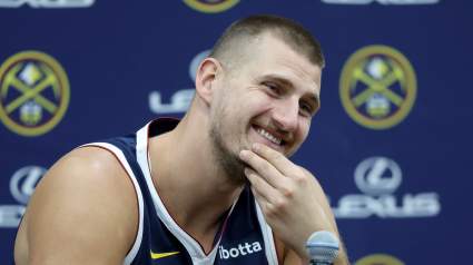 Nikola Jokic de los Nuggets deja claras sus opiniones tras la noticia sobre Michael Malone.