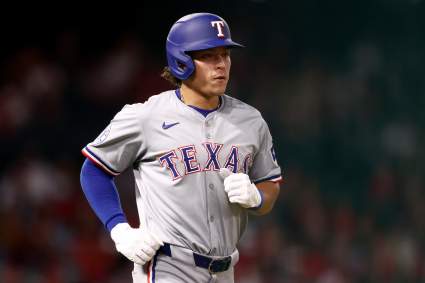 Los Astros de Houston adquieren a un jugador de la MLB con tres años de experiencia antes del partido contra los Cardenales.