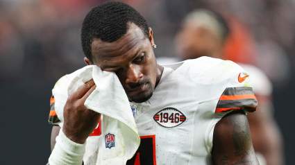 El mariscal de campo de los Browns, Deshaun Watson, recibe malas noticias sobre su futuro en la NFL.