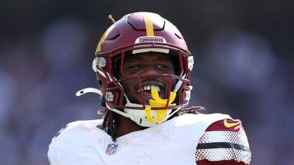 Los Seahawks muestran interés en un ala defensiva de 74 millones de dólares.