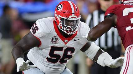 Los Eagles son elogiados por "robar" a un jugador de 1,96 metros y 152 kilos seleccionado en el draft.