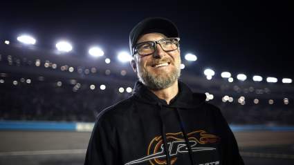 NASCAR: Dale Earnhardt Jr. vuelve a la pista por una noche.