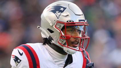 Los Texans realizan un intercambio estratégico por un exjugador de los Patriots que genera controversia.