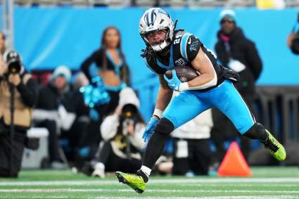 El corredor de los Panthers, Jonathon Brooks, recibe una actualización sobre su lesión tras sufrir múltiples desgarros del ligamento cruzado anterior.