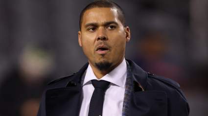 Los Bears anuncian su plan para reforzar la posición de ala defensiva tras ignorarla en el draft.