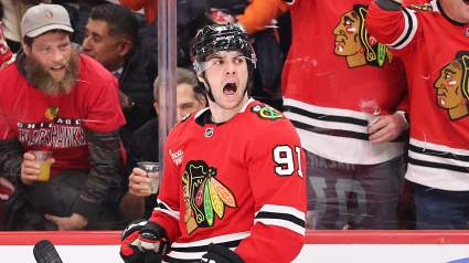 Una estrella de los Blackhawks envía un mensaje sobre el futuro del equipo tras una temporada perdedora.