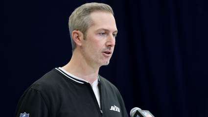 Darren Mougey, de los Jets, casi provoca una gran polémica por sus comentarios sobre Breece Hall.