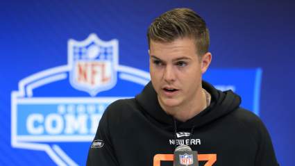 El nuevo coordinador ofensivo de los Steelers destaca de inmediato al mariscal de campo Will Howard.