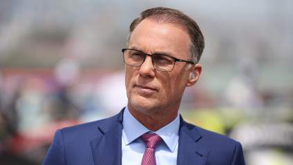 Surgen problemas en la NASCAR Cup Series mientras Kevin Harvick cuestiona el rendimiento de Trackhouse Racing.