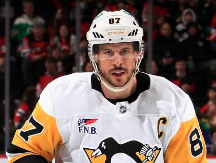 Los Penguins, desesperados, realizan un cambio importante en su plantilla al borde de la eliminación.