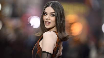La esposa de Josh Allen, Hailee Steinfeld, anuncia su carrera tras el nacimiento de su hijo.
