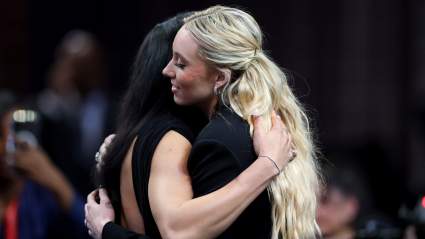 Azzi Fudd, la primera selección del draft de la WNBA, revela sus verdaderos sentimientos sobre Paige Bueckers tras su reencuentro con las Dallas Wings.