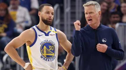 Steve Kerr, de los Warriors, ofrece información actualizada sobre las lesiones de Stephen Curry y Kristaps Porzingis.
