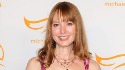 Alicia Witt rememora la película de Hallmark 'Dream' antes de la doble función.