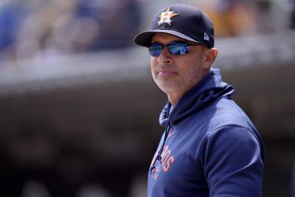 El All-Star de los Astros lanzó para llenar el "agujero negro" de los Brewers.