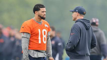 El mariscal de campo de los Bears, Caleb Williams, comparte una conversación franca con Ben Johnson.