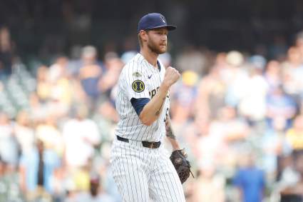 Los Cerveceros de Milwaukee anuncian un cambio en su plantilla antes del partido contra los Nacionales.