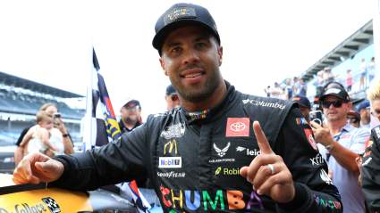 VER: Bubba Wallace competirá en un vehículo NASCAR con temática de WrestleMania.