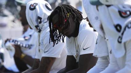 Una propuesta de intercambio explosiva lleva a los Raiders a cambiar a un jugador estrella por un receptor All-Pro.