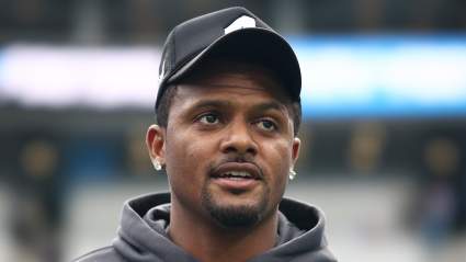 El mariscal de campo de los Browns, Deshaun Watson, fue criticado por sus acciones en el minicampamento.