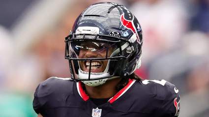 Los Browns incorporan a un cornerback veterano al inicio de su programa de pretemporada.