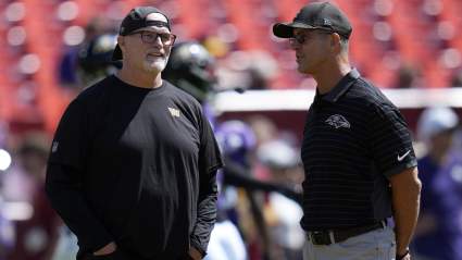 John Harbaugh advirtió que su rival le robará al favorito de los Giants en el Draft.