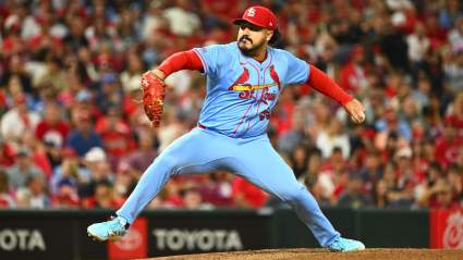 Según las predicciones de traspasos de los Blue Jays, los Cardinals consiguen al relevista zurdo a cambio de dos prospectos.