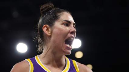 Kelsey Plum toma una decisión sorprendente después de que Sparks trajera de vuelta a Nneka Ogwumike.