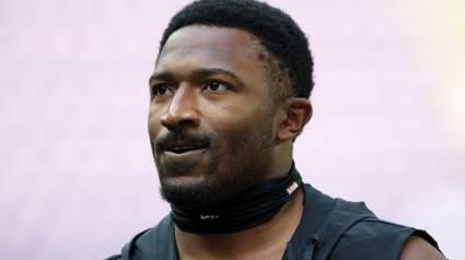 Los Bears consiguen un jugador rival de 76 millones de dólares en un intercambio que les reporta una gran ventaja.