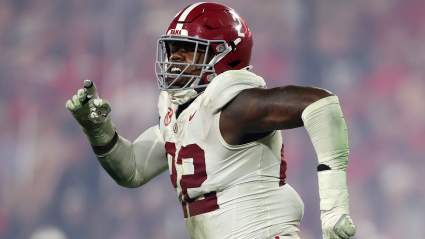 Los Cowboys seleccionan al ala defensiva más versátil de la SEC, de 1,90 m y 124 kg.